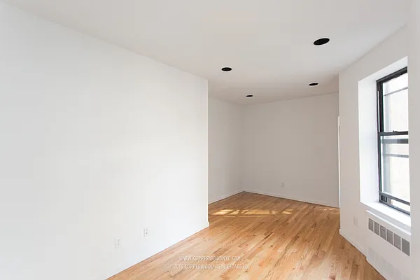 Rented by Copperwood Real Estate | media 19