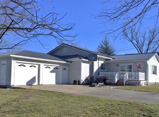 1004 W 2nd St, Bicknell, IN 47512