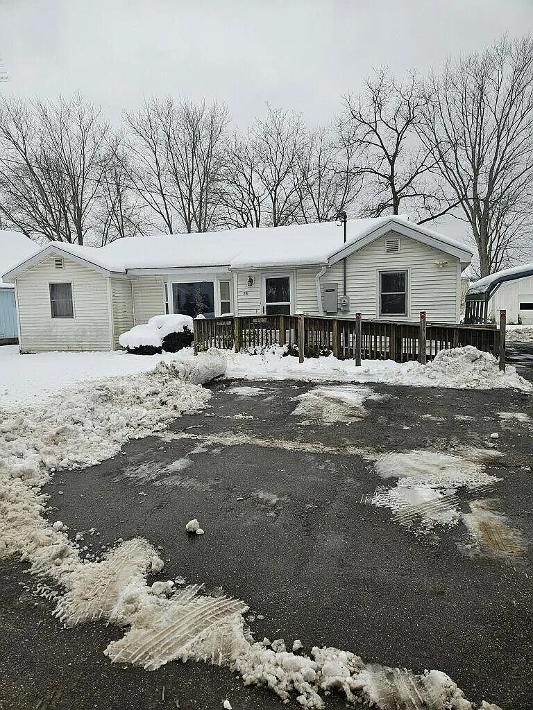 310 S Pleasant St photo 1