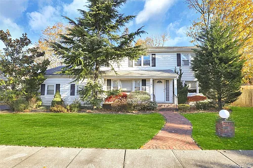 220 Jackson Pl Photo 1