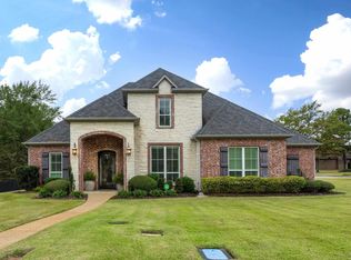 3901 Chase Crest Cir, Longview, TX 75605