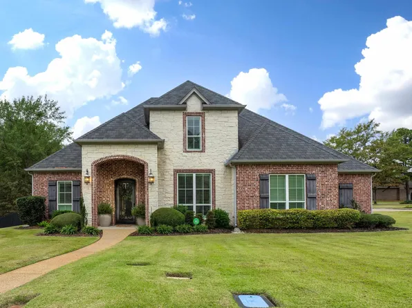 3901 Chase Crest Cir, Longview, TX 75605