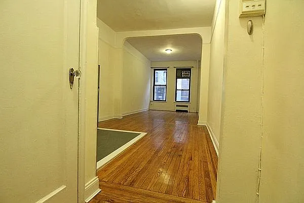 Rented by AZ REALTY NYC LLC | media 9