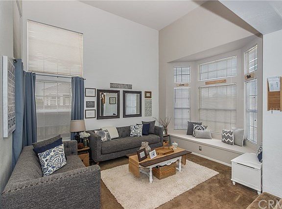 4th image of 15443 Cardiff Ln