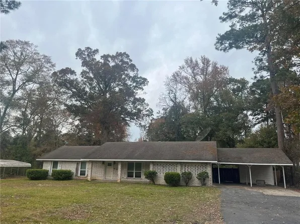 1601 Susek Dr, Pineville, LA 71360