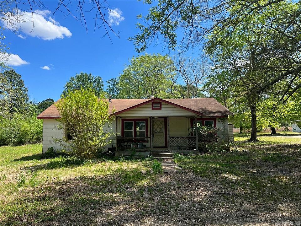 2nd image of 122 Lillie Ln