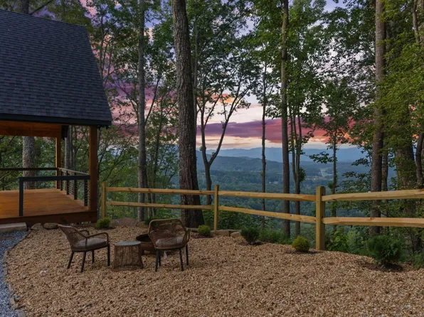 4201 Twiggs Rd, Young Harris, GA 30582