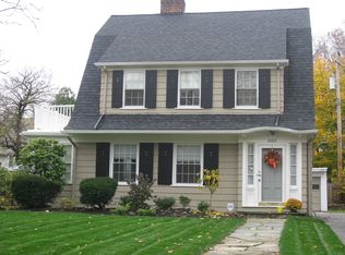 3280 Daleford Rd, Shaker Heights, OH 44120