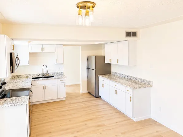 8702 E Starlight Way, Scottsdale, AZ 85250