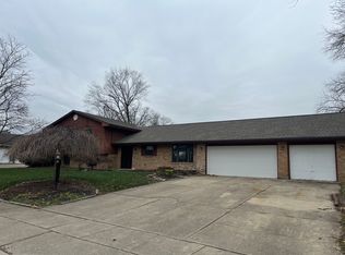 387 Saint James Pl, Springboro, OH 45066