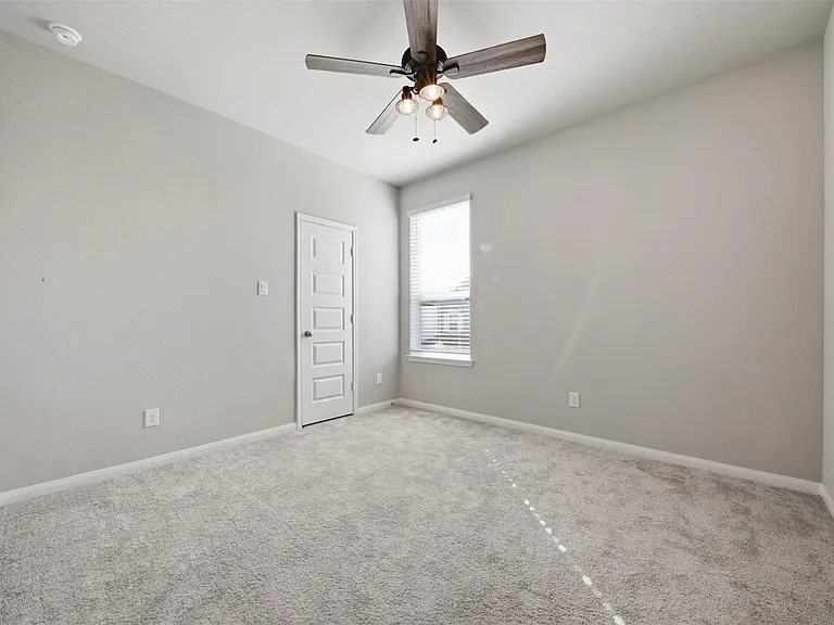 2406 Driftwood Trl — Photo 24