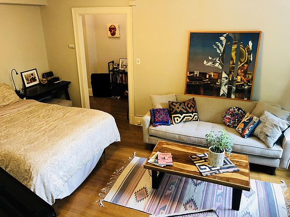 2nd image of 1633 Melrose Ave APT 500