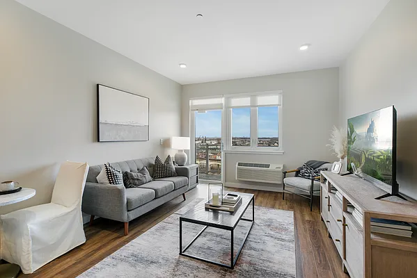 Living room, photo 1