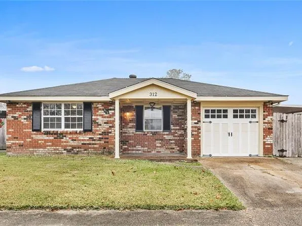 312 Blossom Ct, Waggaman, LA 70094