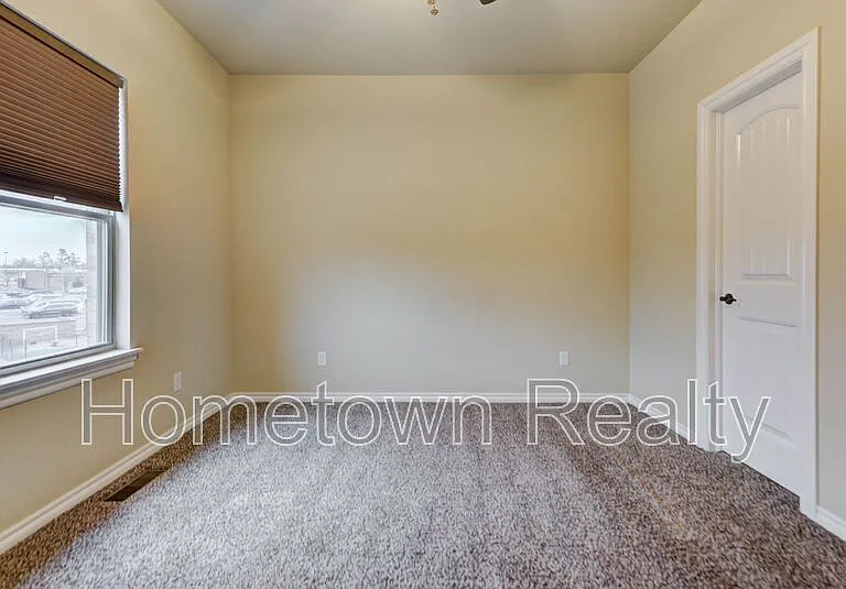 463 S Fretz Ave — Photo 13