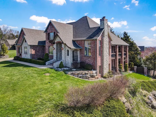 2977 W Cedarbluff Drive, Springfield, MO 65810