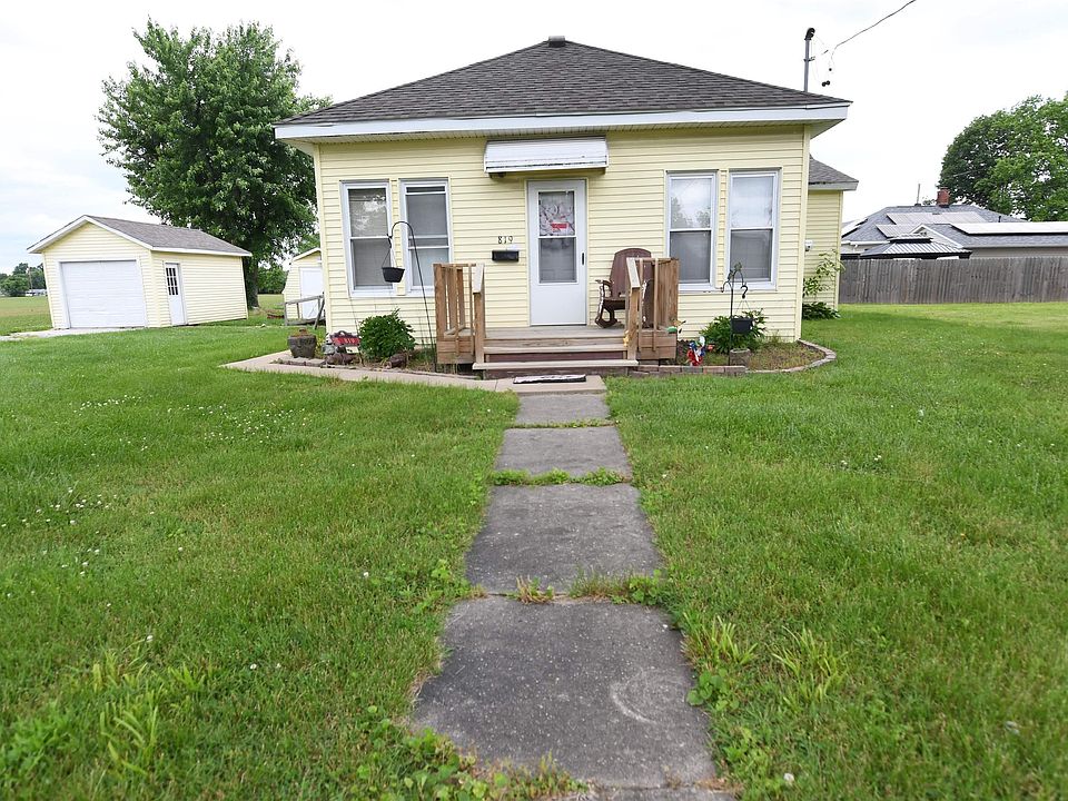 819 S Shumway St, Taylorville, IL 62568 MLS CA1029382 Zillow
