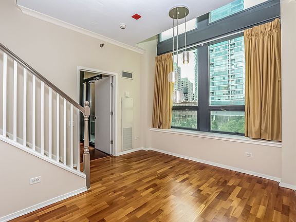 4th image of 600 N Kingsbury St APT 509