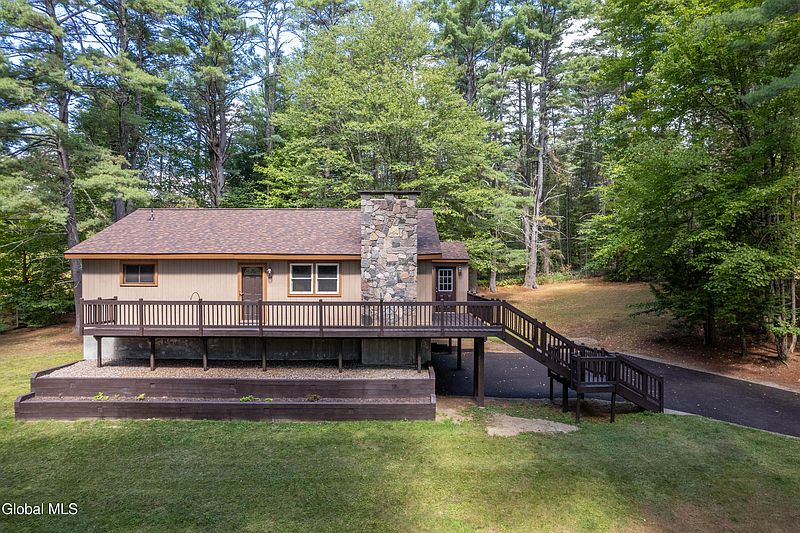 2nd image of 52 Lady Slipper Lane
