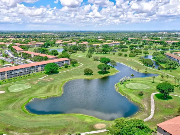 601 SW 142nd Avenue #115Q, Pembroke Pines, FL 33027