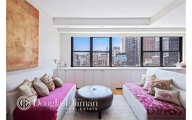 Sold by Douglas Elliman | media 2