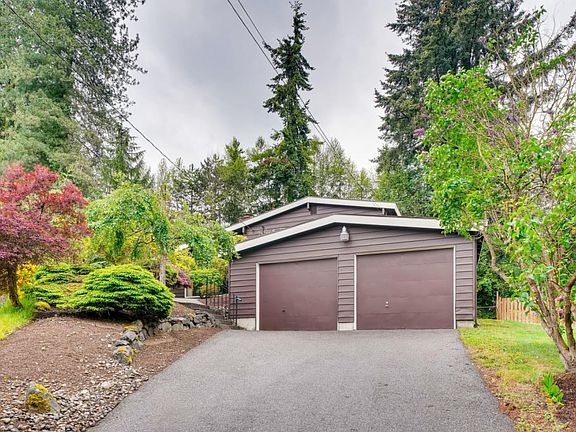 2nd image of 5526 190th St SW