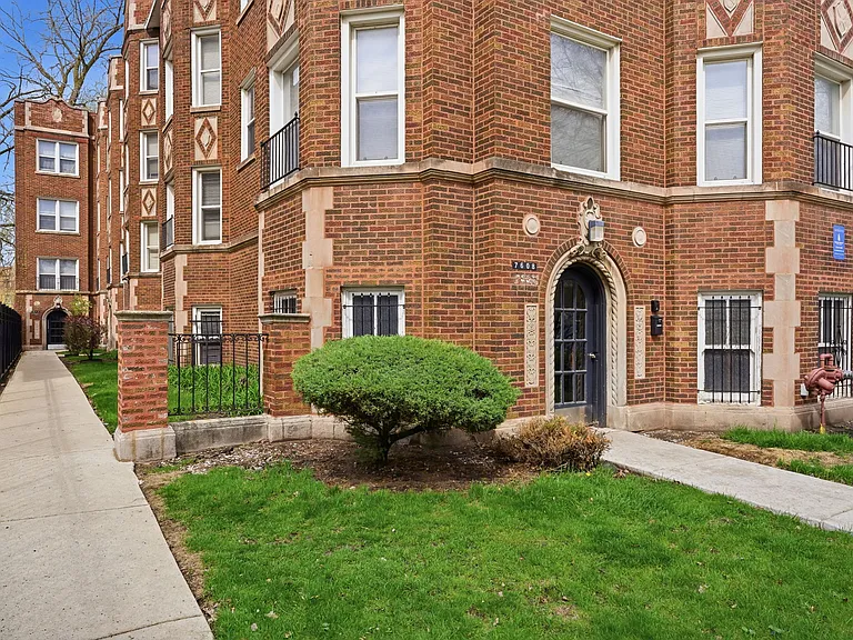7610 S Saginaw Ave #2A — Photo 13