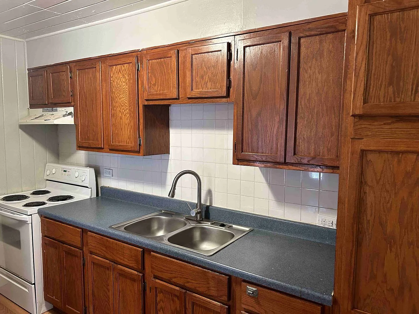 3-Bedroom Home with Large Yard Close to Schools! — Photo 3