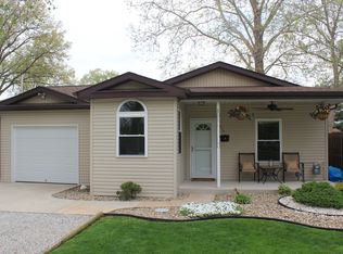 715 Taylor Ave, Edwardsville, IL