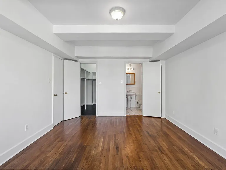 253 W 72nd St #1201 — Photo 17