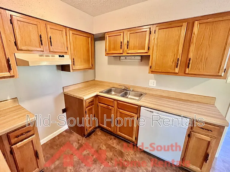 4258 Briarberry Ln — Photo 7