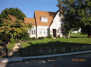 1013 Vine St, West Newton, PA 15089
