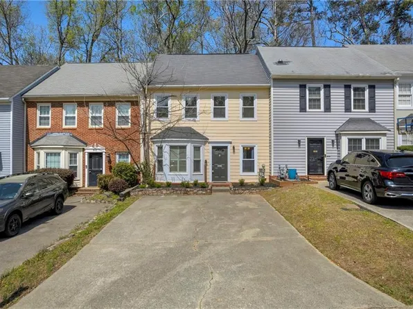 513 Salem Woods Dr SE, Marietta, GA 30067