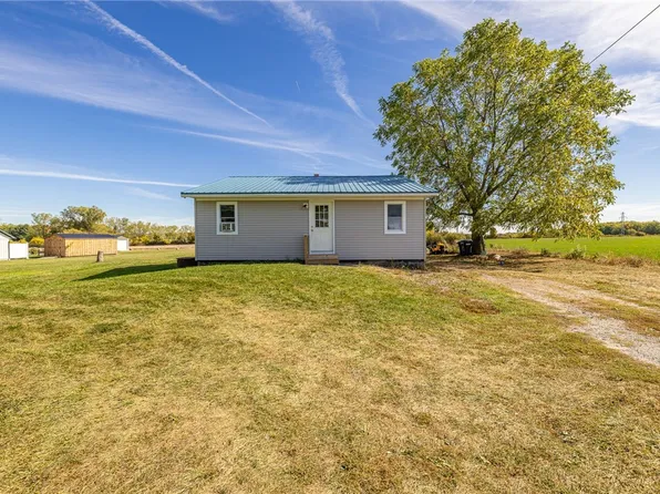 2245 Milroy Rd, York, NY 14592