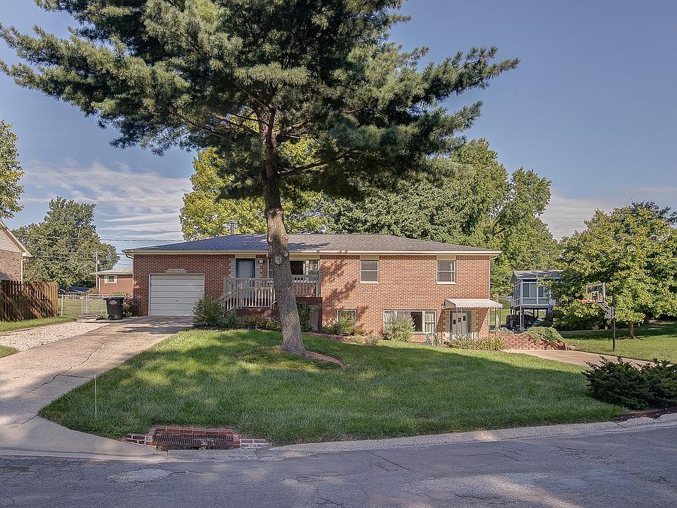 1st image of 15 Kendall Dr