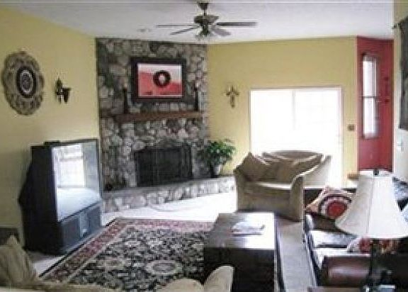 3rd image of 12140 Marydale Dr