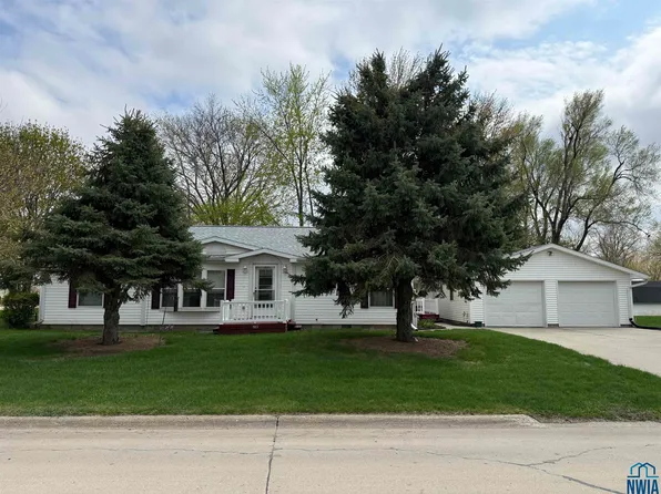 103 Granite St, Onawa, IA 51040
