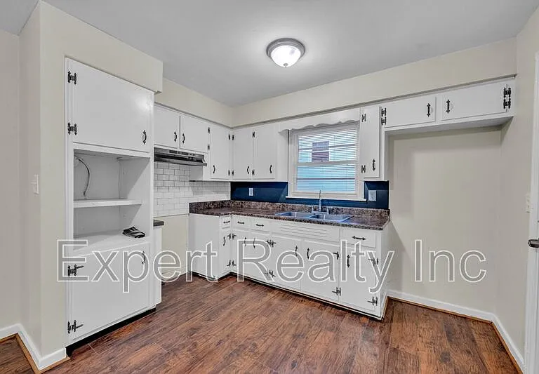 7428 Paris Ave — Photo 3