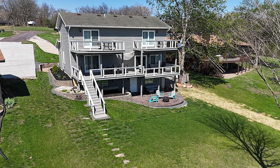 1st image of 18103 Wren Ln