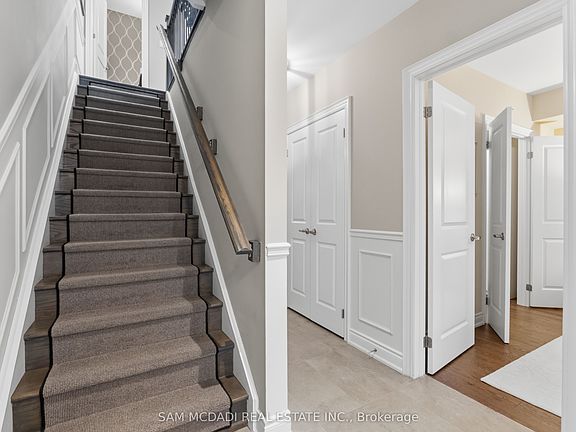4th image of 2029 Queensborough Gate