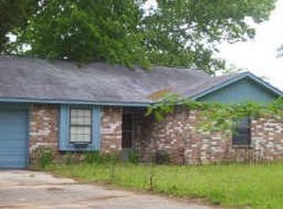 12662 Sandy Ln, Willis, TX 77378