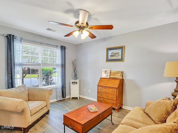 5th image of 207 Dillard Mill Drive