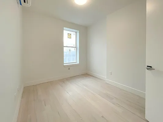 Rented by ERNY LLC | media 6