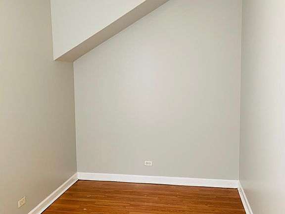 4th image of 6216 S Evans Ave #1