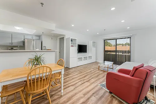 64 N Mar Vista Ave Photo 1