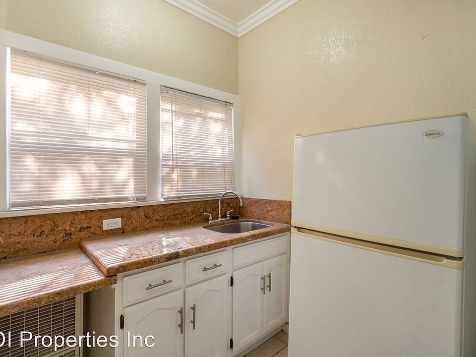 1st image of 2622 Brighton Ave APT 04