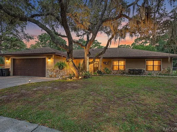 2222 S Bolton Ave, Homosassa, FL 34448