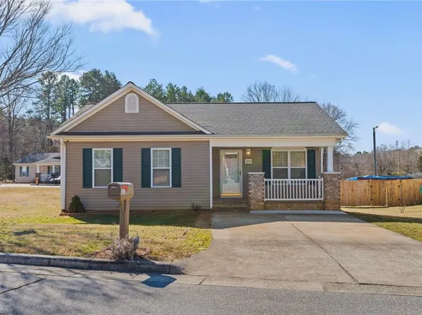 3070 Greeley St, Winston Salem, NC 27107