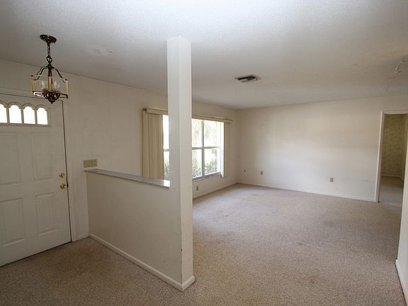 2nd image of 305 Sportsman Ave