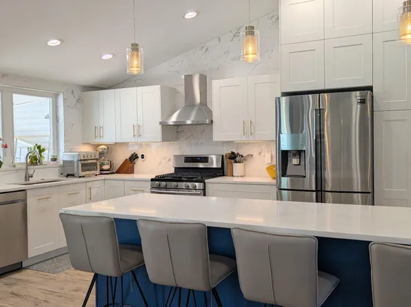 625 Renz St, Philadelphia, PA 19128